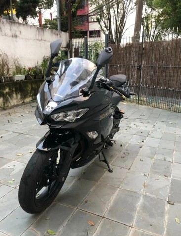 NINJA 400 2018 PRETA
