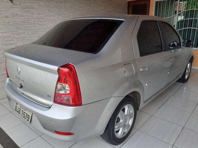 LOGAN COMPLETO SUPER CONSERVADO 2013