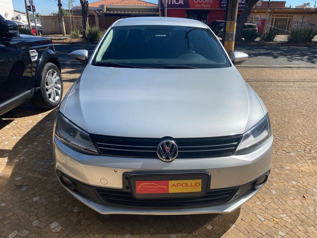 VOLKSWAGEN JETTA 2.0 COMFORTLINE