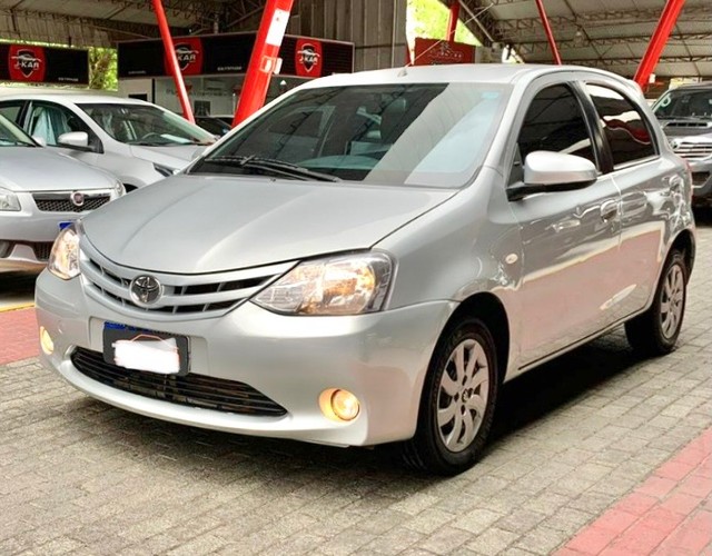 TOYOTA ETIOS 2016 XS 1.5, MUITO ECONÔMICO.