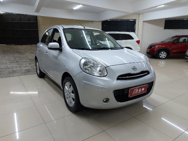 NISSAN MARCH 1.6 SV 16V FLEX 4P MANUAL 2014