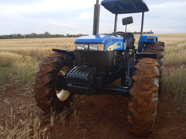 NEW HOLLAND 7630