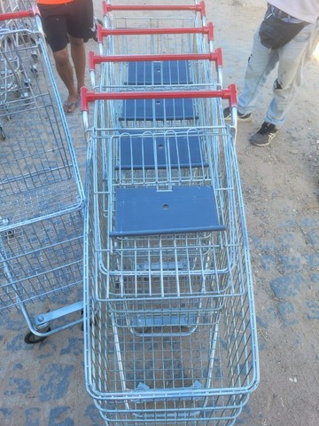 Carrinhos de supermercado 