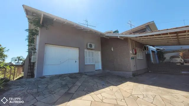 Casa 140 m² com Piscina à venda em Dois Irmãos - RS