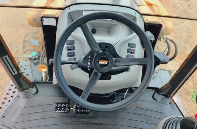 Retroescavadeira Case 580N ano 2018 transf de dívida - Foto 2