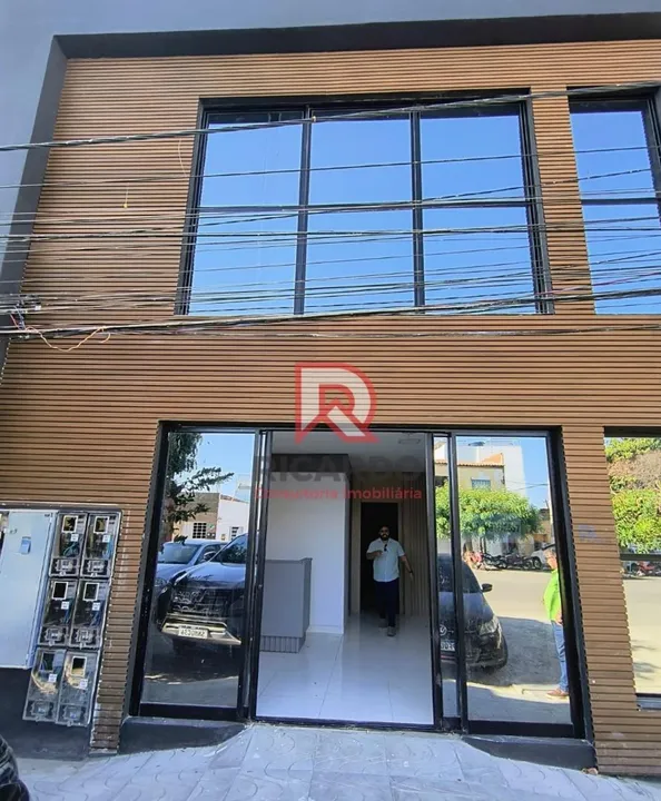 CENTRO EMPRESARIAL À VENDA PRÓXIMO AO FÓRUM.