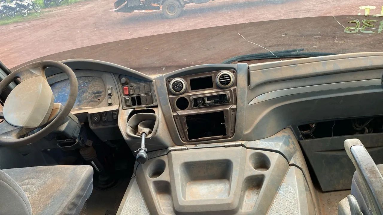 micro-ônibus volare w9 2013 em ótimo estado de conservação - Foto 7