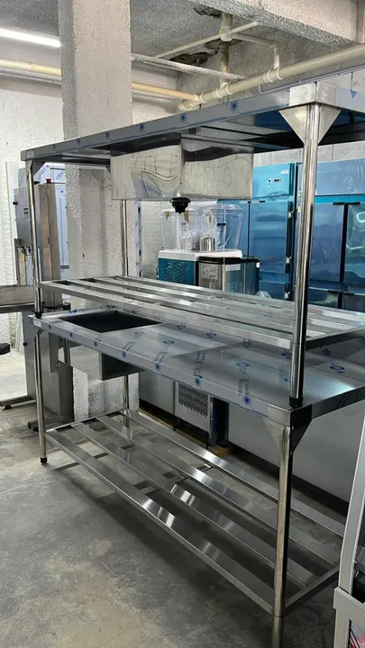Bancada em inox com pia projetos em inox sob medida (Bru)