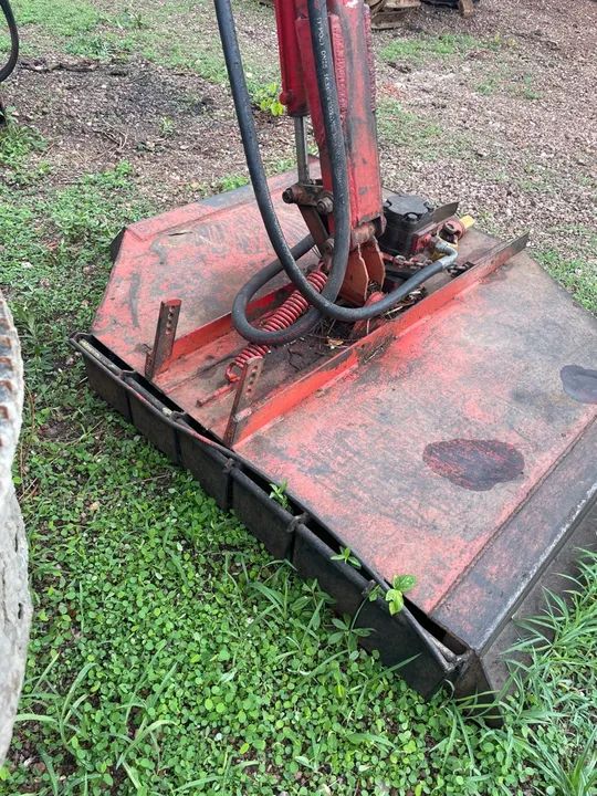 Roçadeira hidráulica articulada Lavrale