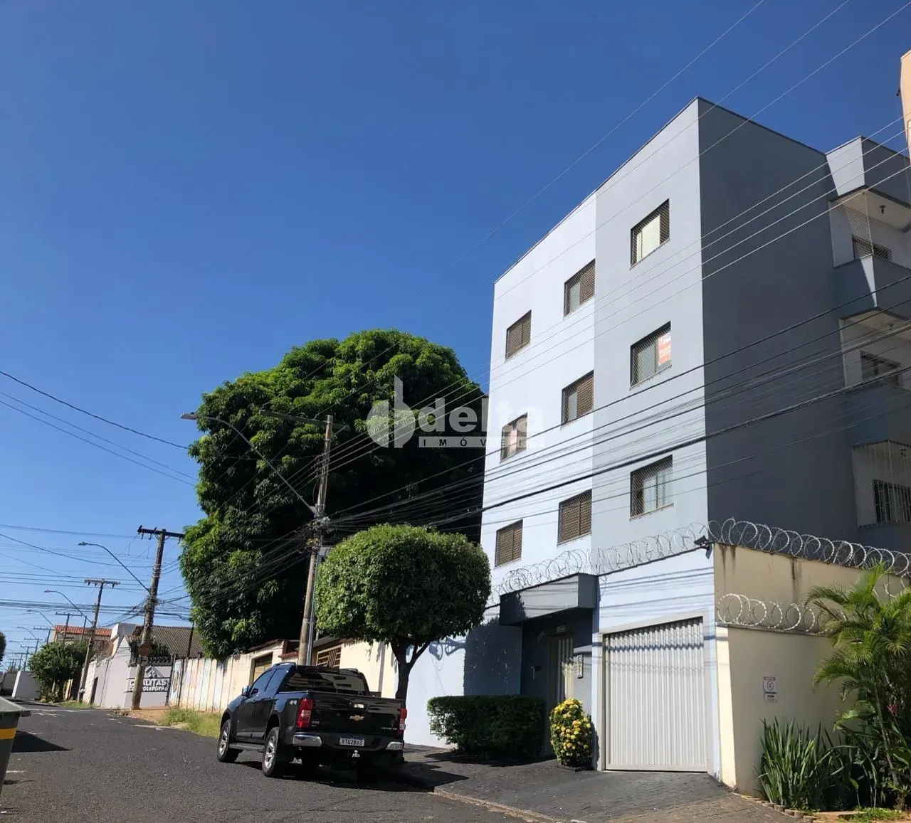 Apartamento disponível para locação e venda no bairro Saraiva em Uberlândia-MG