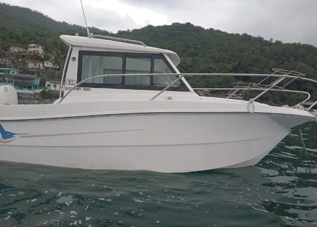 Lancha Sailor Oceania 22c Cabine Pesca Passeio 22 pés 150 Hp Evinrude ...