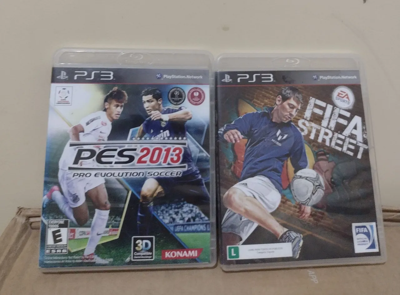 Jogos PS3 - PES 2013 e FIFA Street