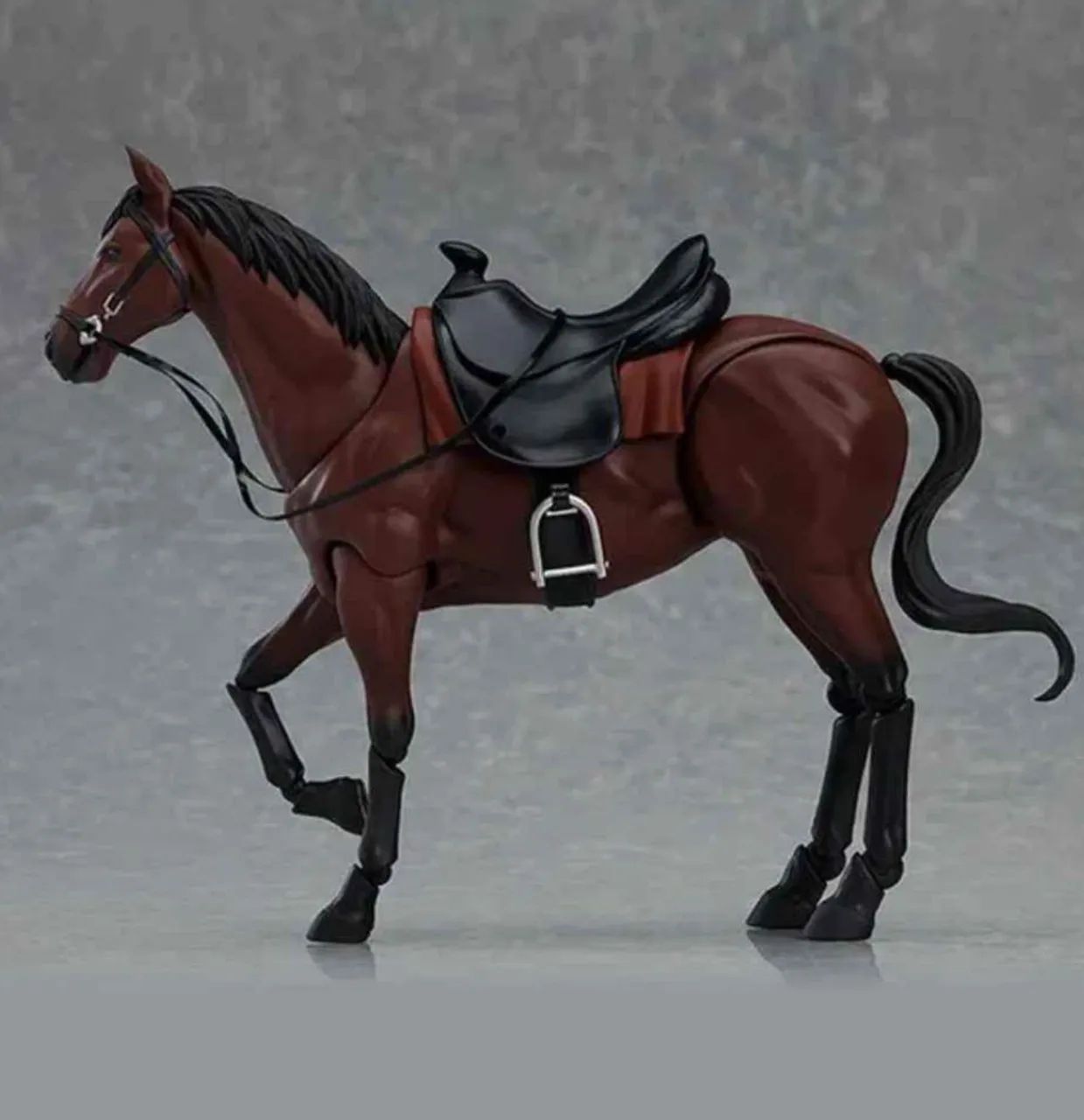 Cavalo articulado importado