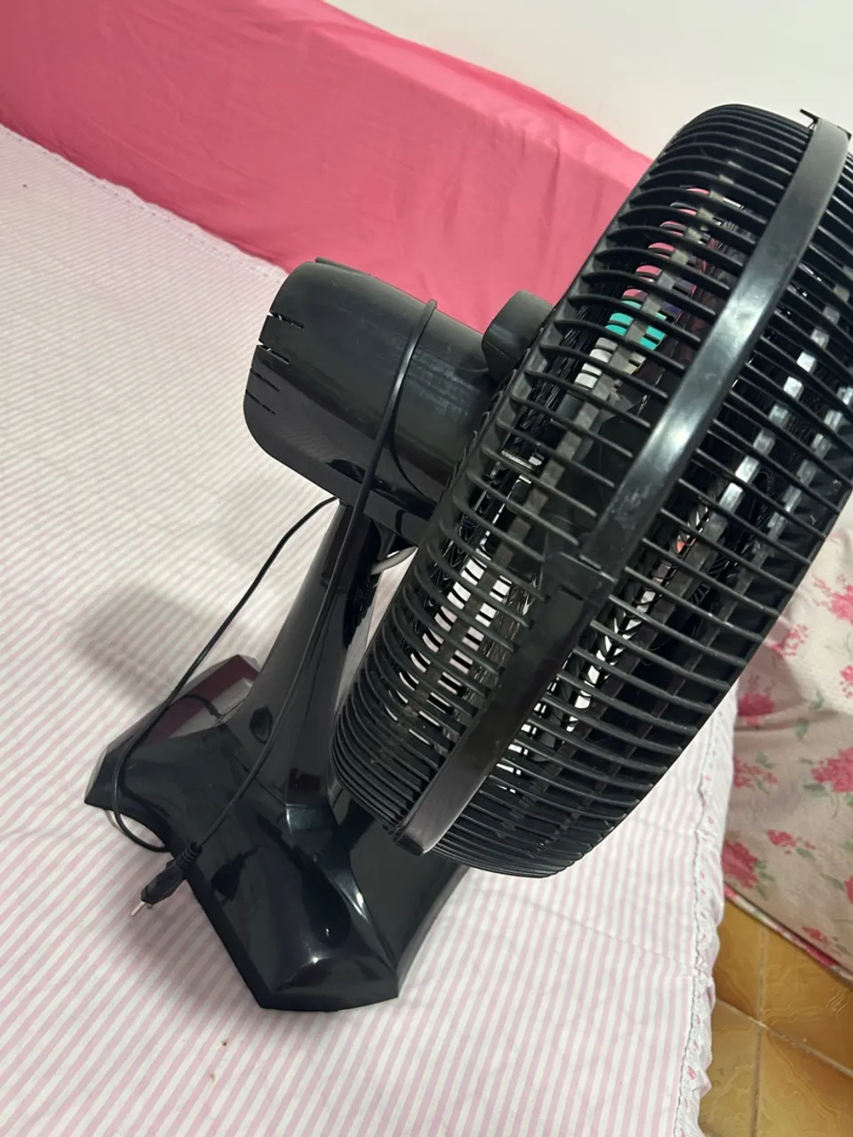 Ventilador de Mesa Preto