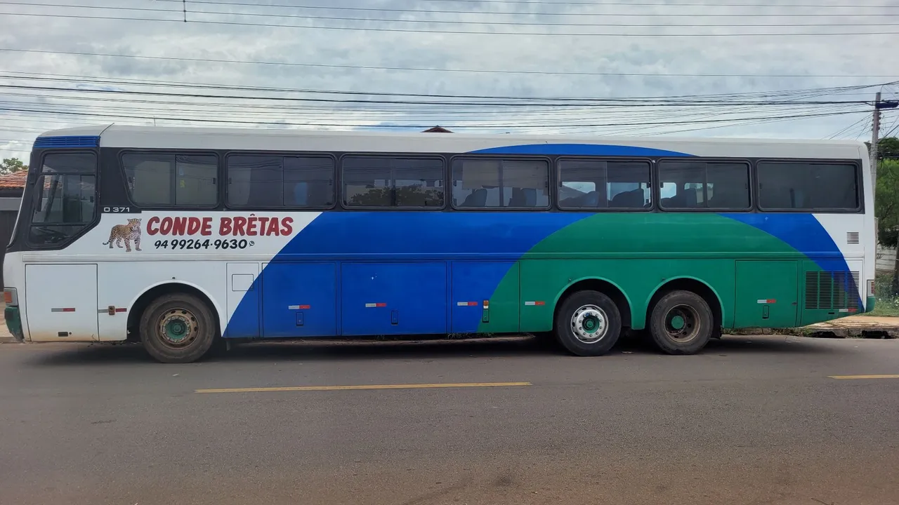 Ônibus top muinto bem conservado tudo ok