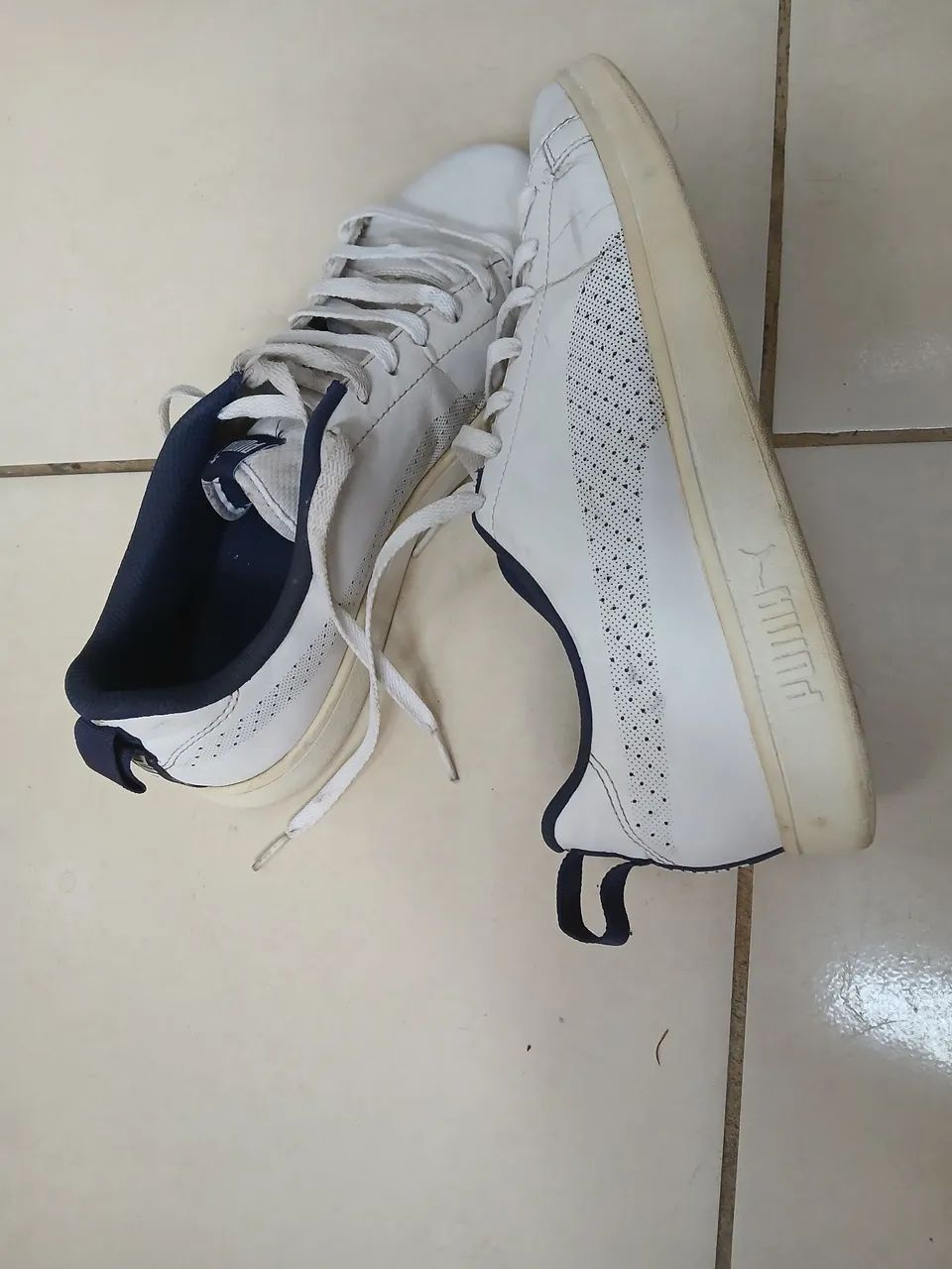 Tênis Puma Branco com Detalhes em Azul - usado - Foto 2