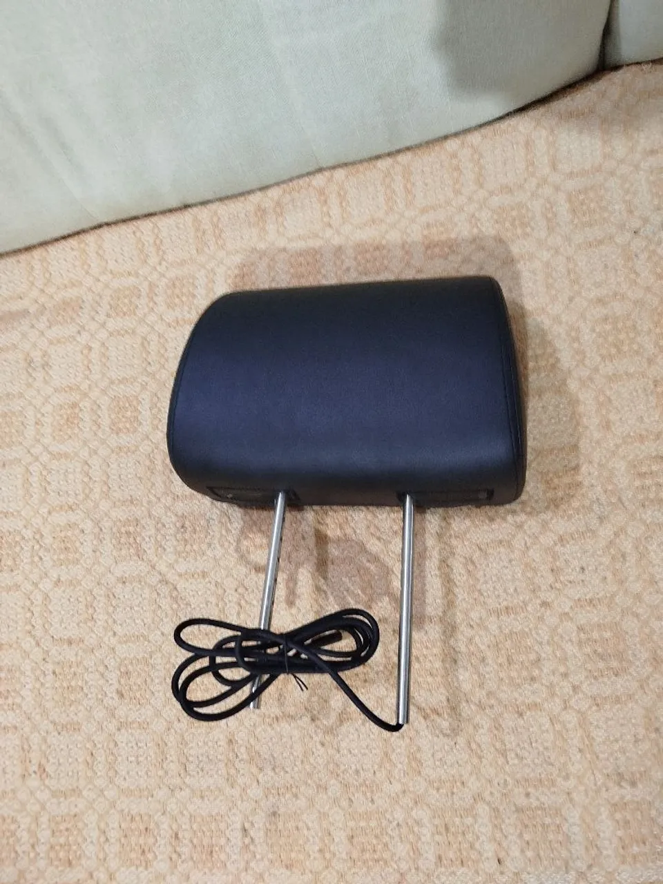 Encosto de Cabeça com Tela para Carro