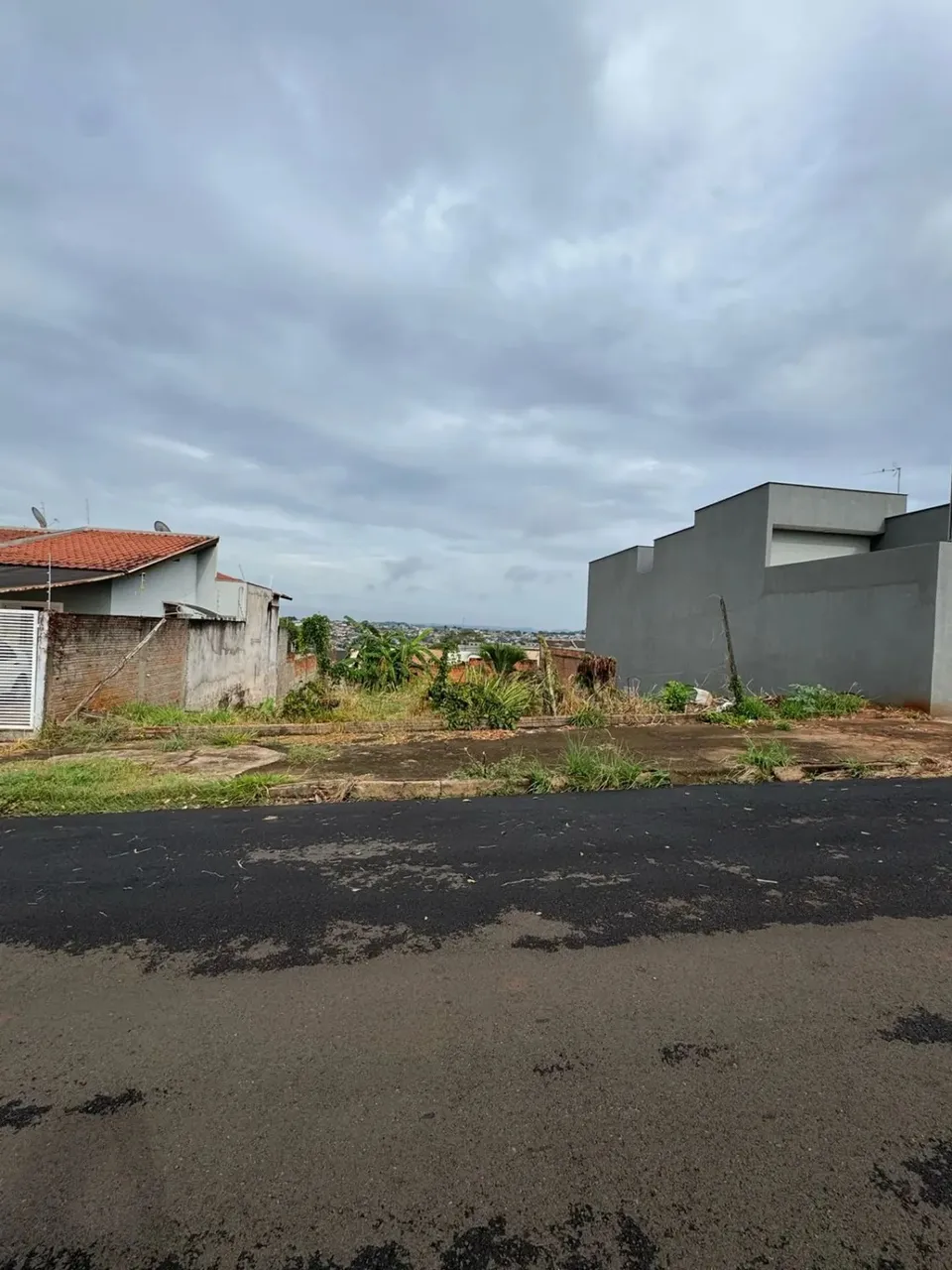 Terreno para venda com 450m² no Columbia UEL 445