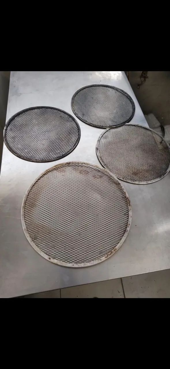 4 Formas de Pizza em Aço Inox - Semi Novas