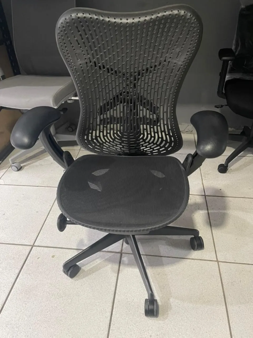 Herman Miller Mirra