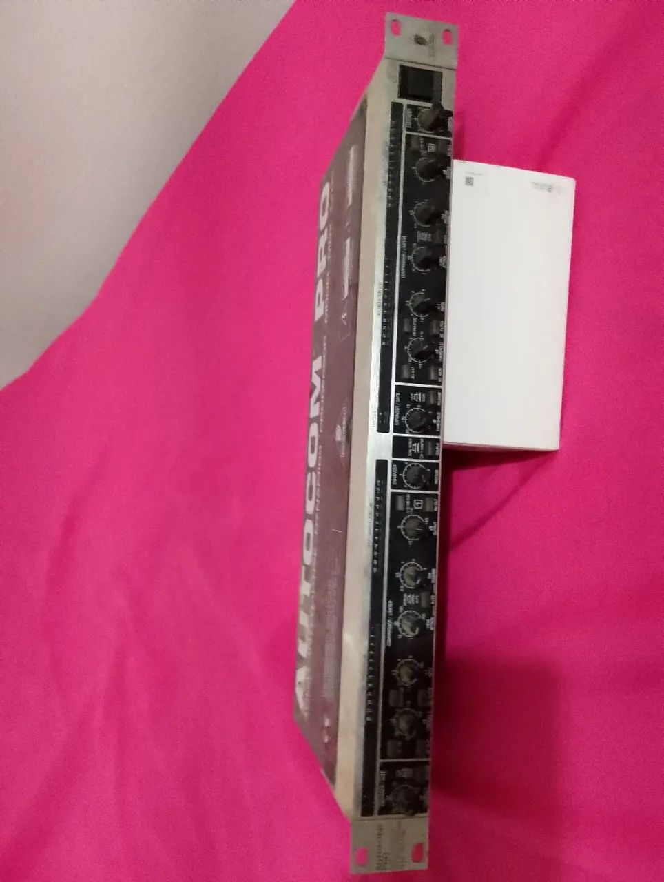 Compressor de áudio Behringer  - Foto 2