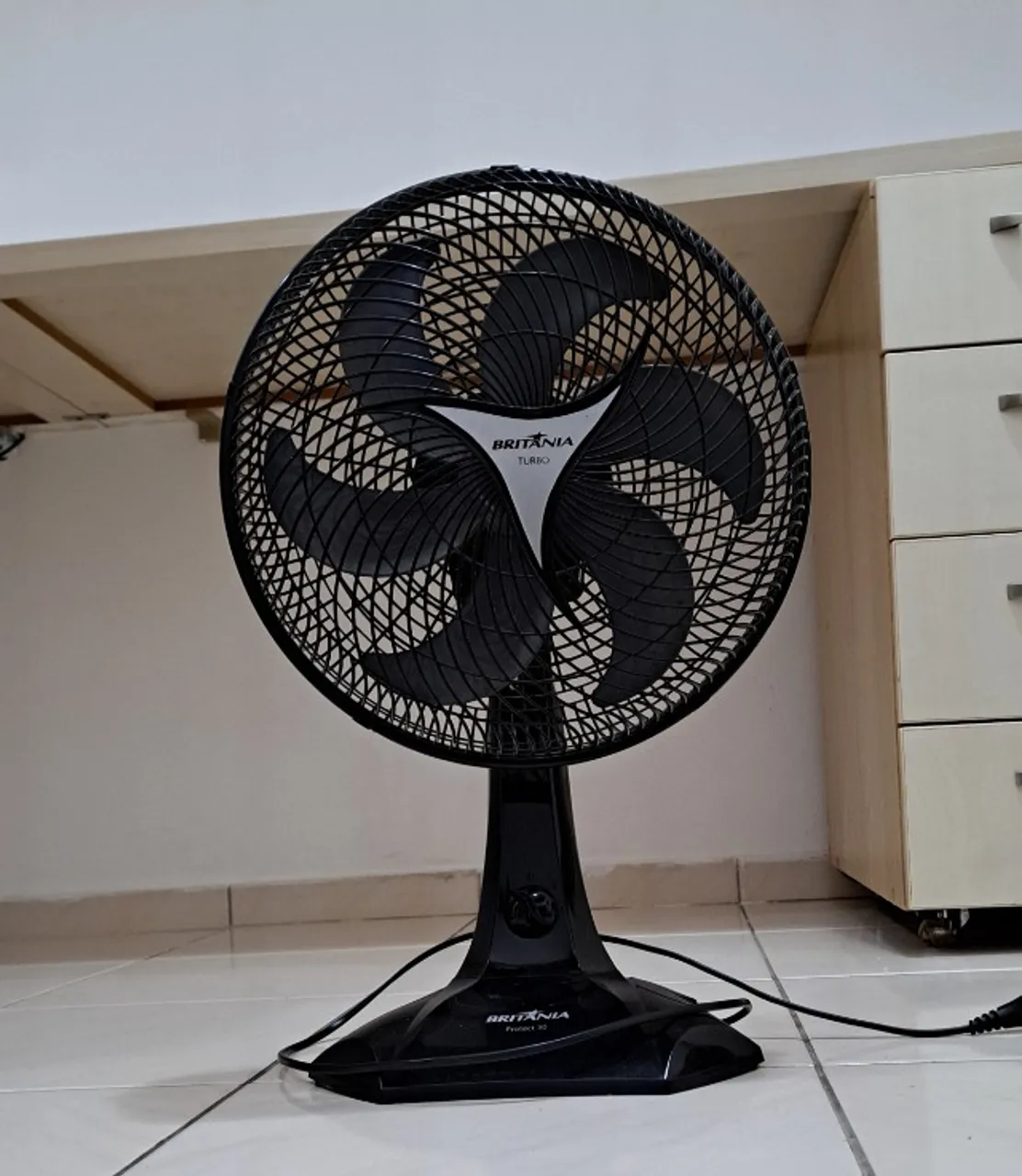 Ventilador Britânia Ventus Protect 30cm - 3 Velocidades, 127V, Silencioso e Eficiente