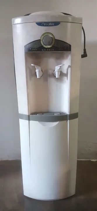 Gelagua Esmaltec- Água gelada e filtrada