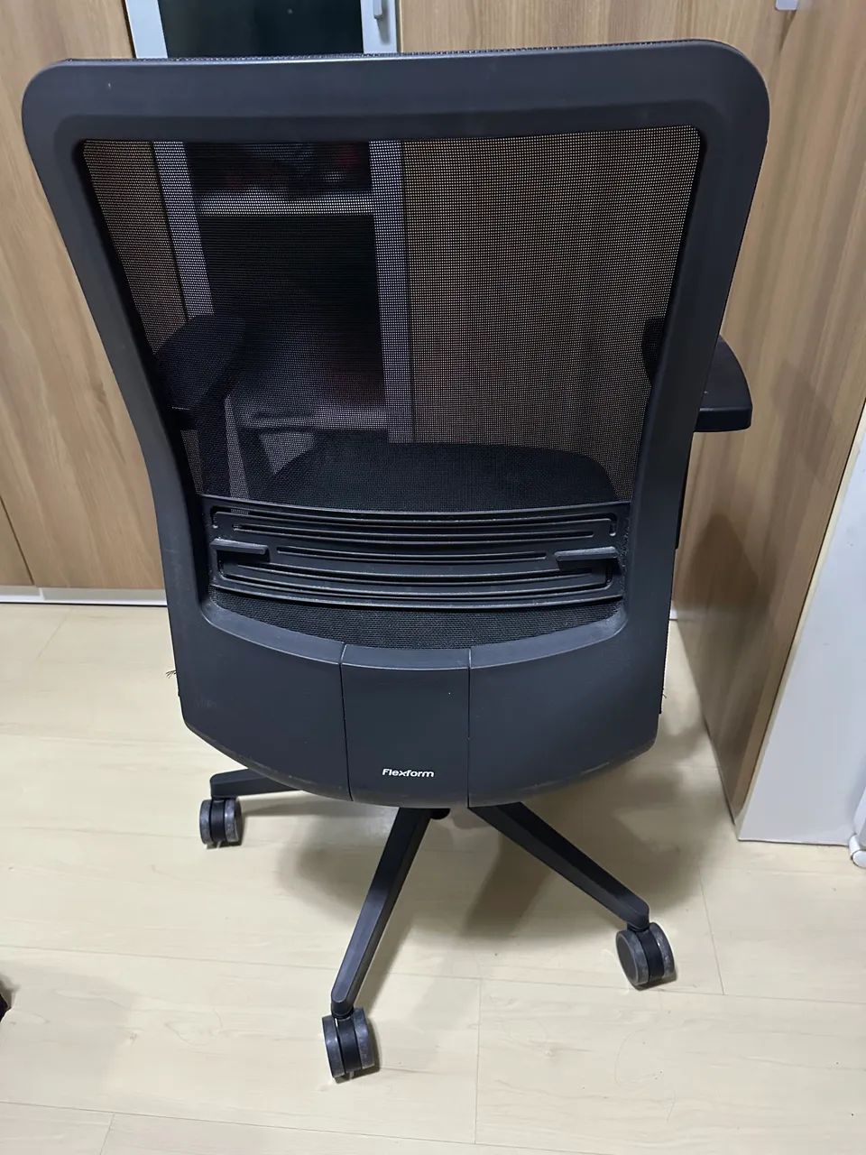 Cadeira de Escritório Tecton All Black - FlexForm65048980646402121