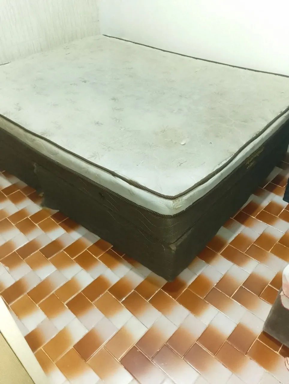 Cama de casal box