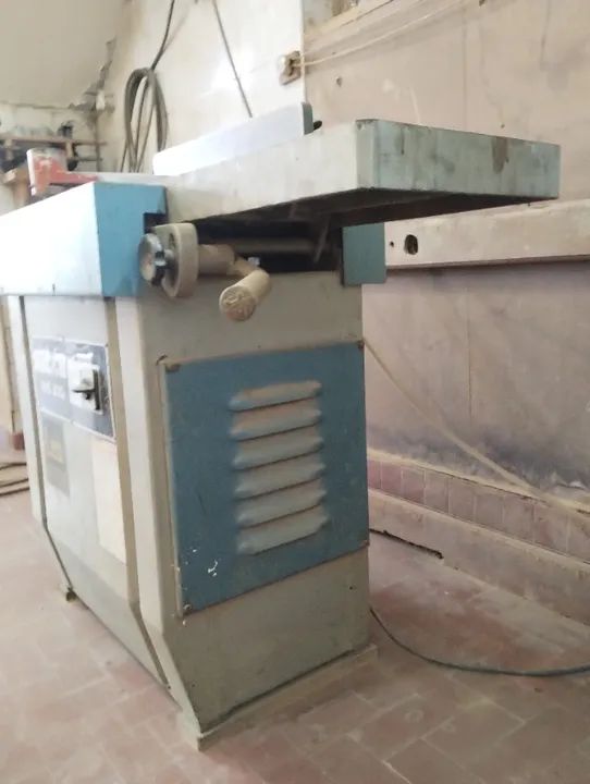 Plaina desempenadeira para madeira ROCCO PMS 300 - Foto 4