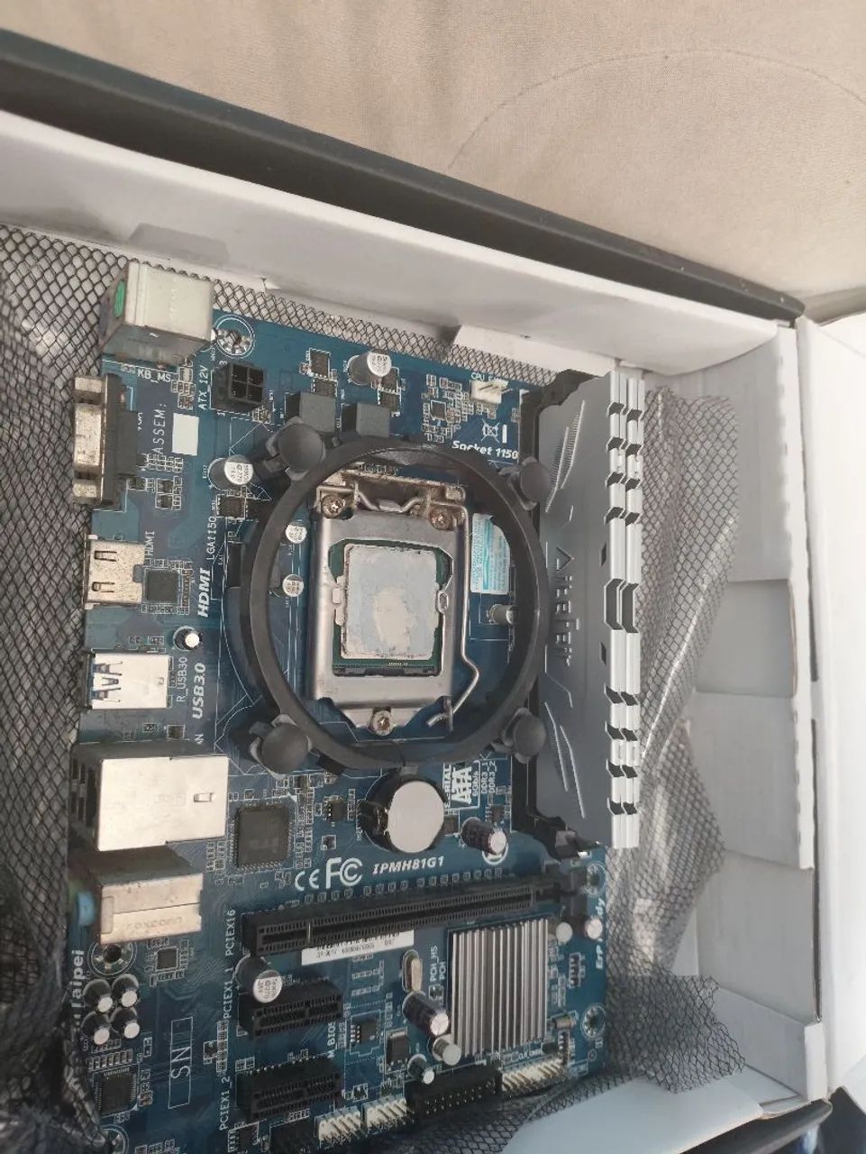 Placa Mãe IPMH81G1 - Foto 2