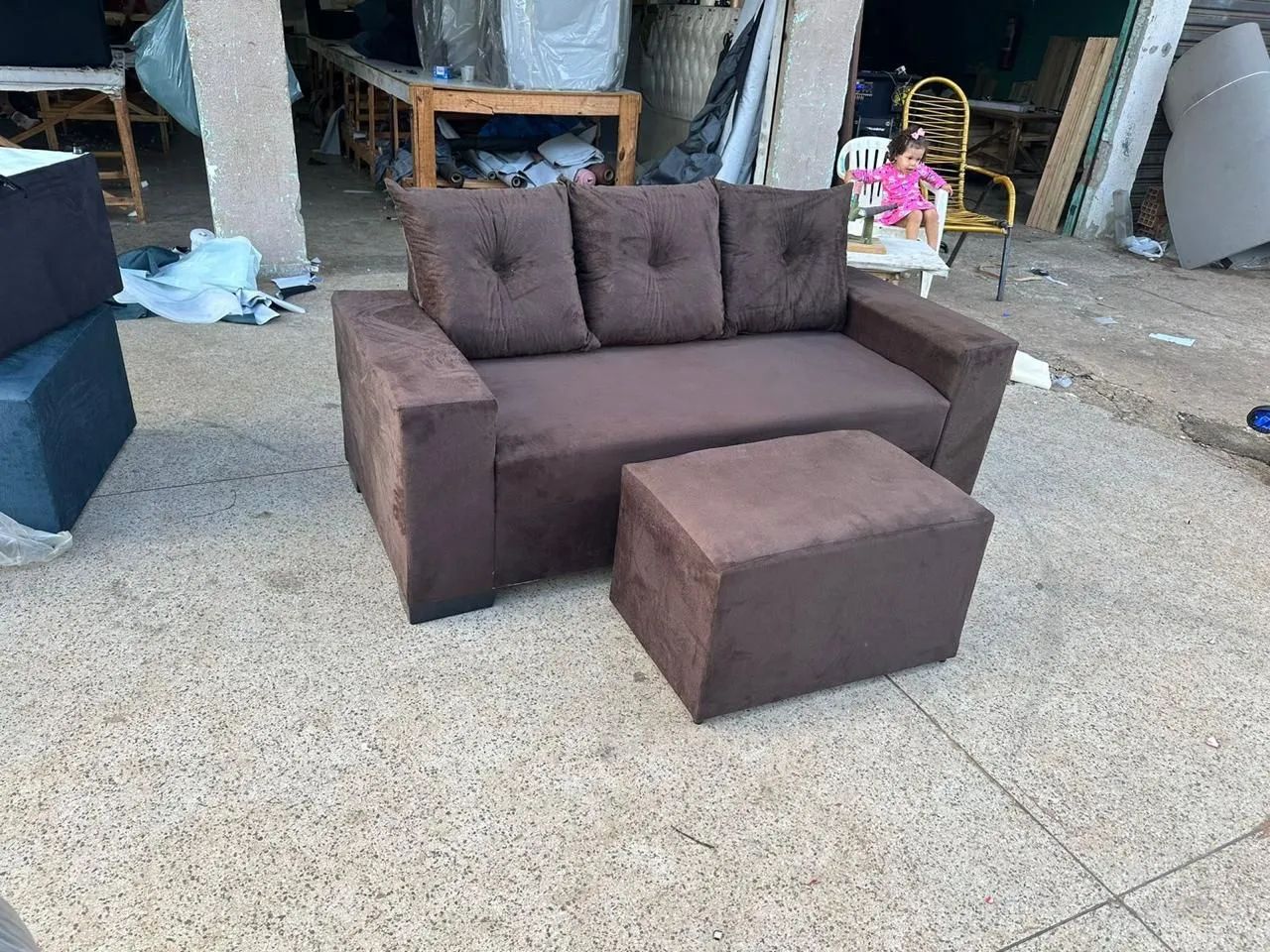 Sofá de 3 lugares em promoção  - Foto 2