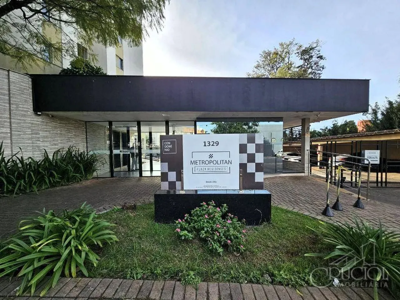 Apartamento com 3 dormitórios à venda, 68 m² por R$ 250.000,00 - Antares - Londrina/PR