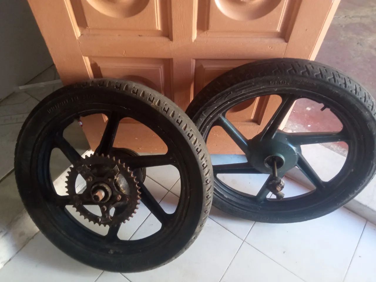 Jogo de rodas moto CG Titan- fan  /POP OU BIZ - Foto 4