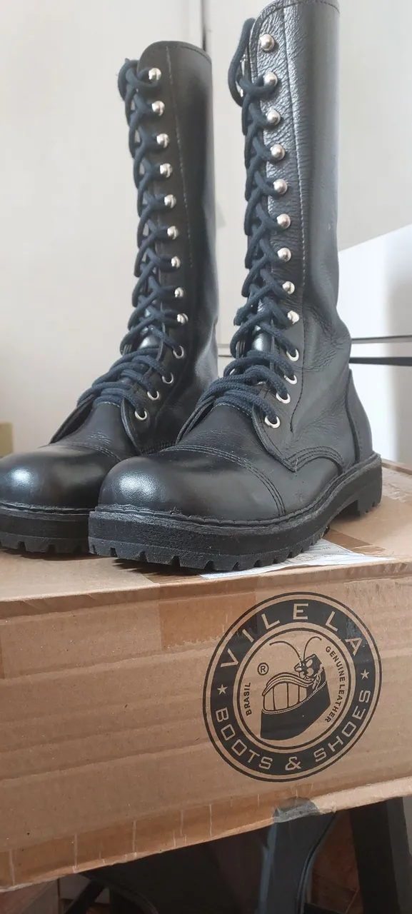 Botas Coturno Vilela Couro Preto