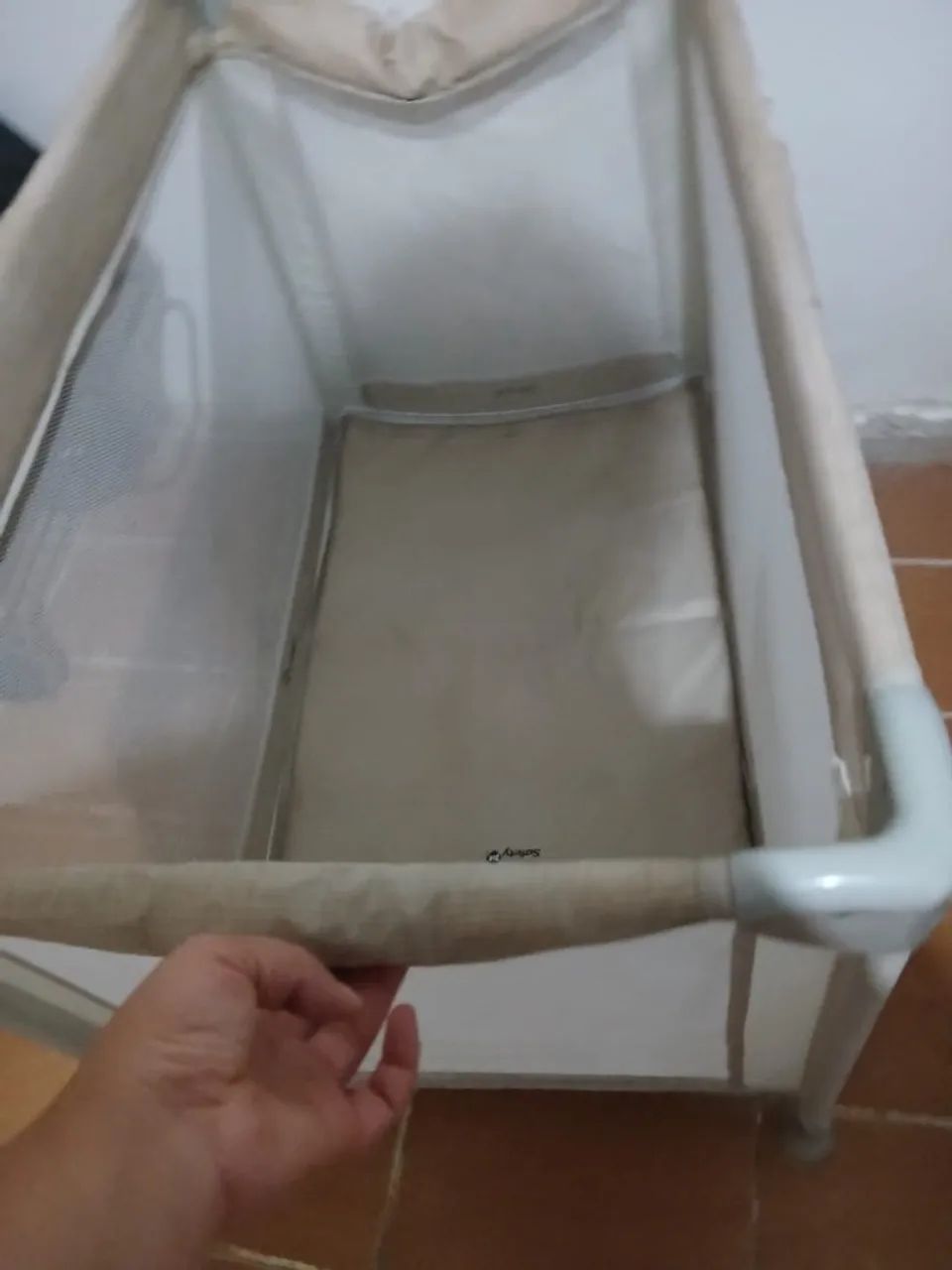 Berço Cercado Portátil Desmontável Mini Play Safety Bege - Foto 2