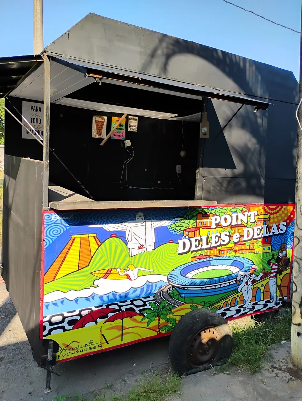 Trailer medindo 5mt quadrados estilo food truck