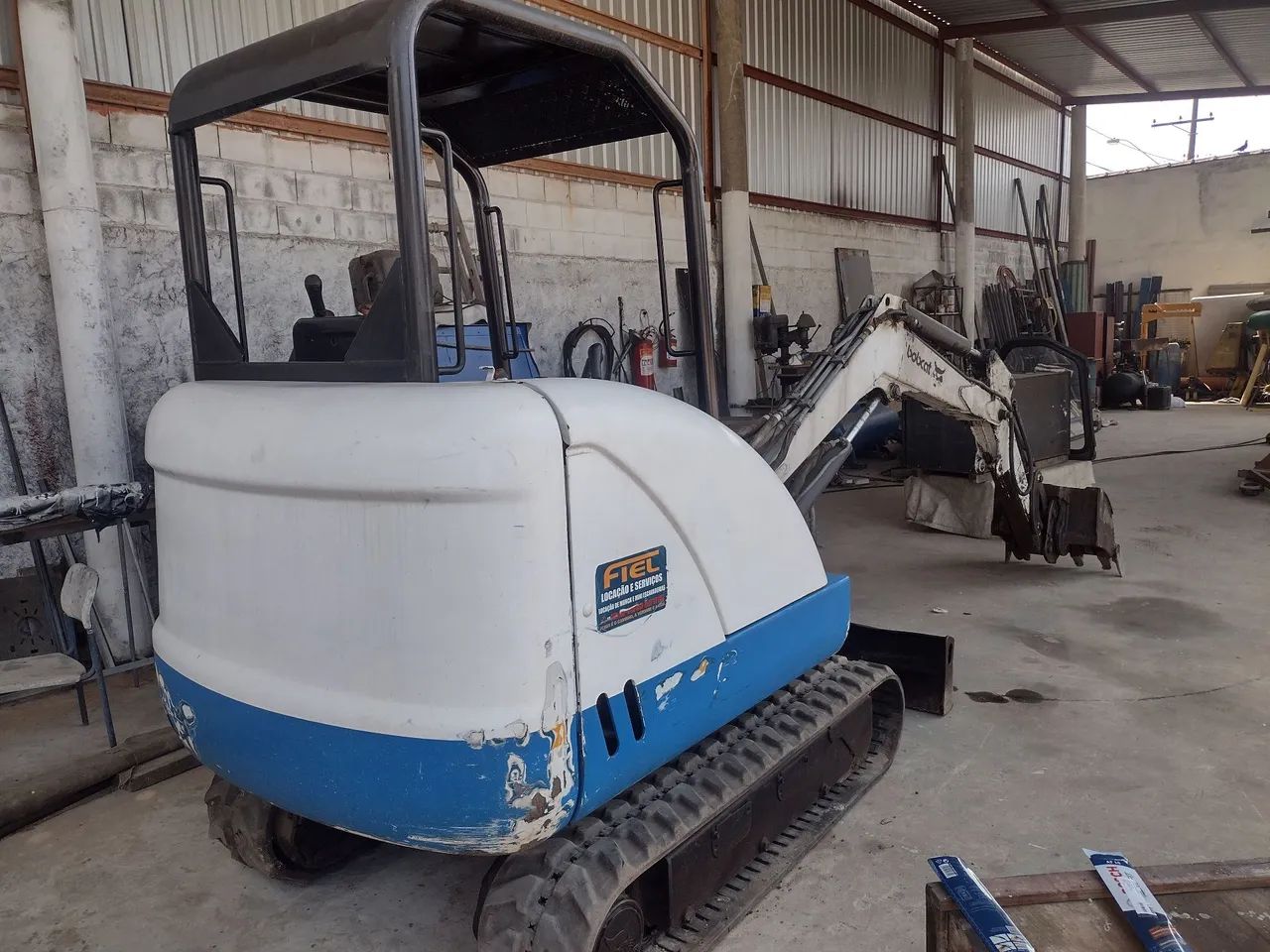 Mini Escavadeira Bobcat - S325 ano 2010. - Foto 5