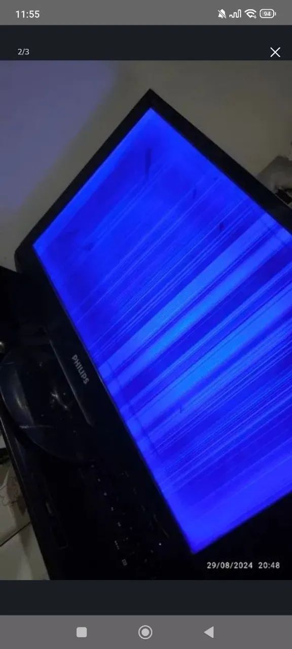 VENDO 2 MONITORES COM DEFEITO  - Foto 4