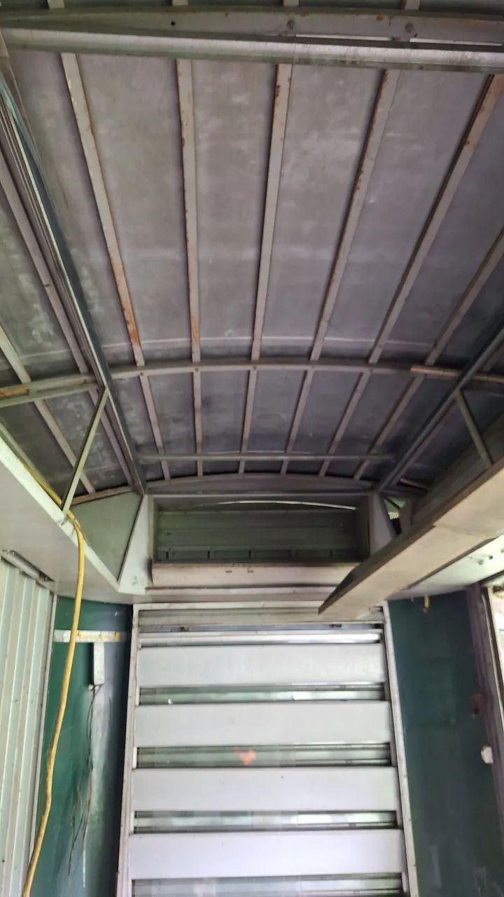 Banca de jornais e revistas grande modelo belo horizonte,  com duas portas de enrolar . - Foto 3