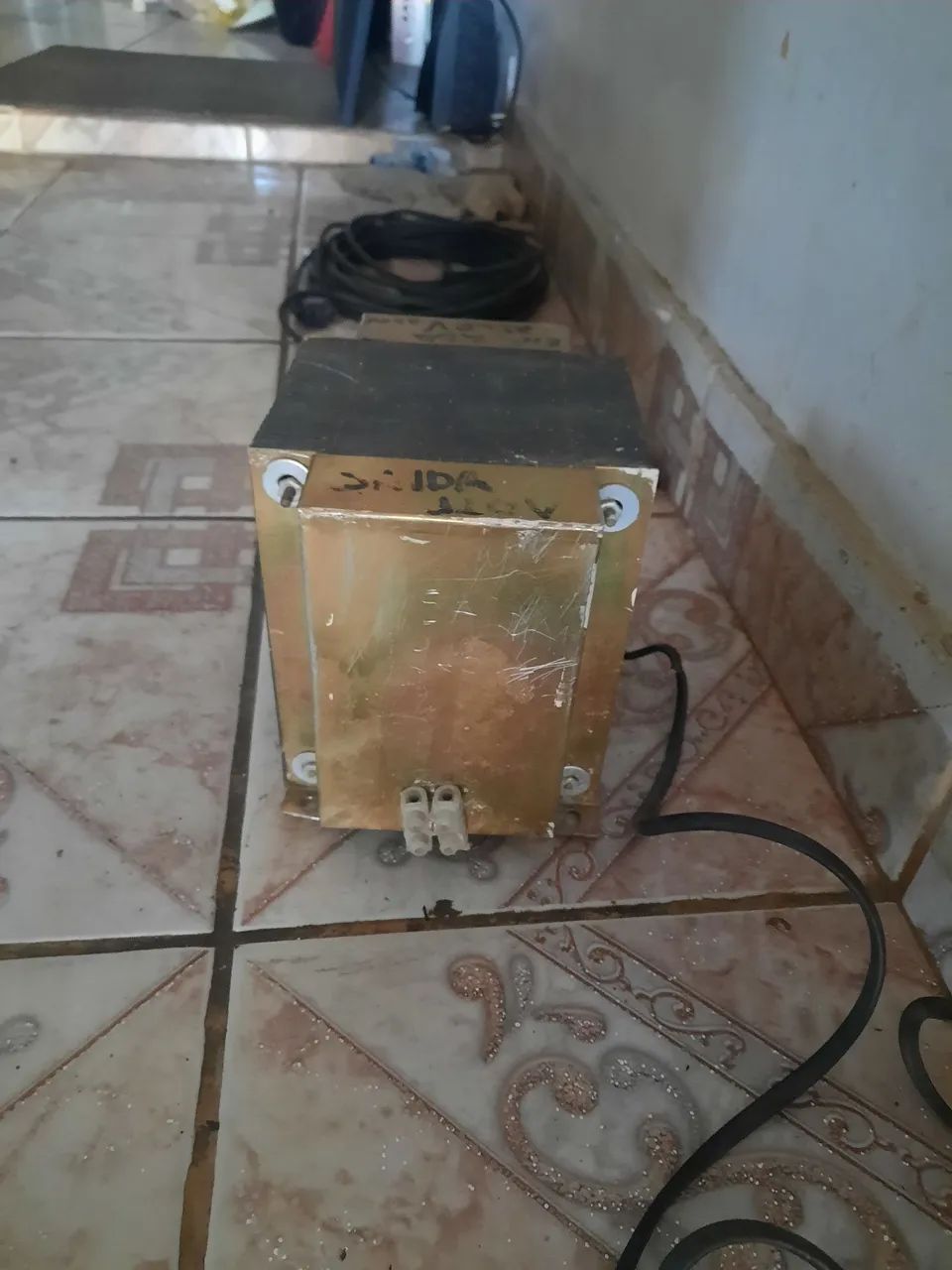 Transformador de Tensão - Foto 3