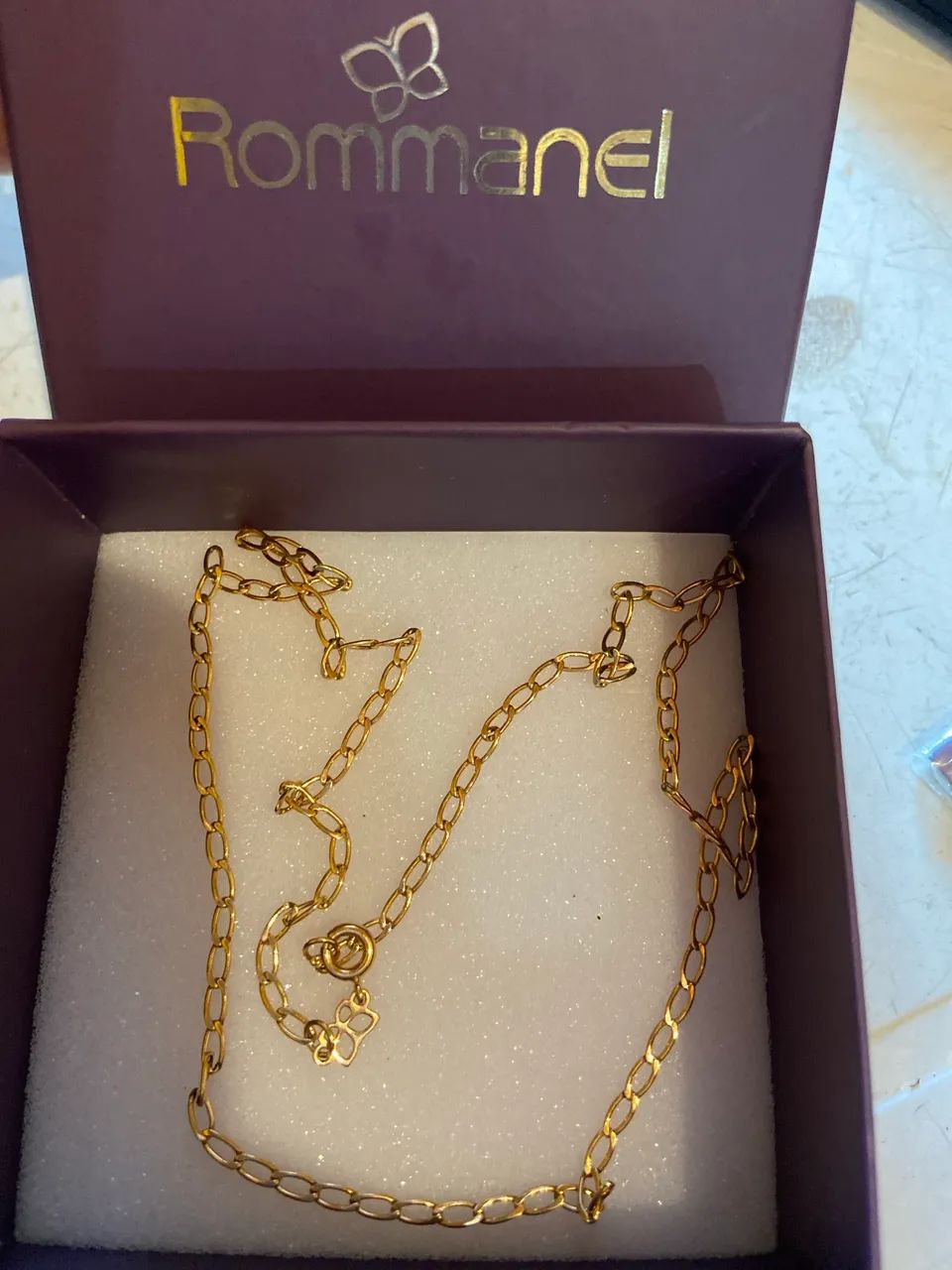 Roman-style necklace
