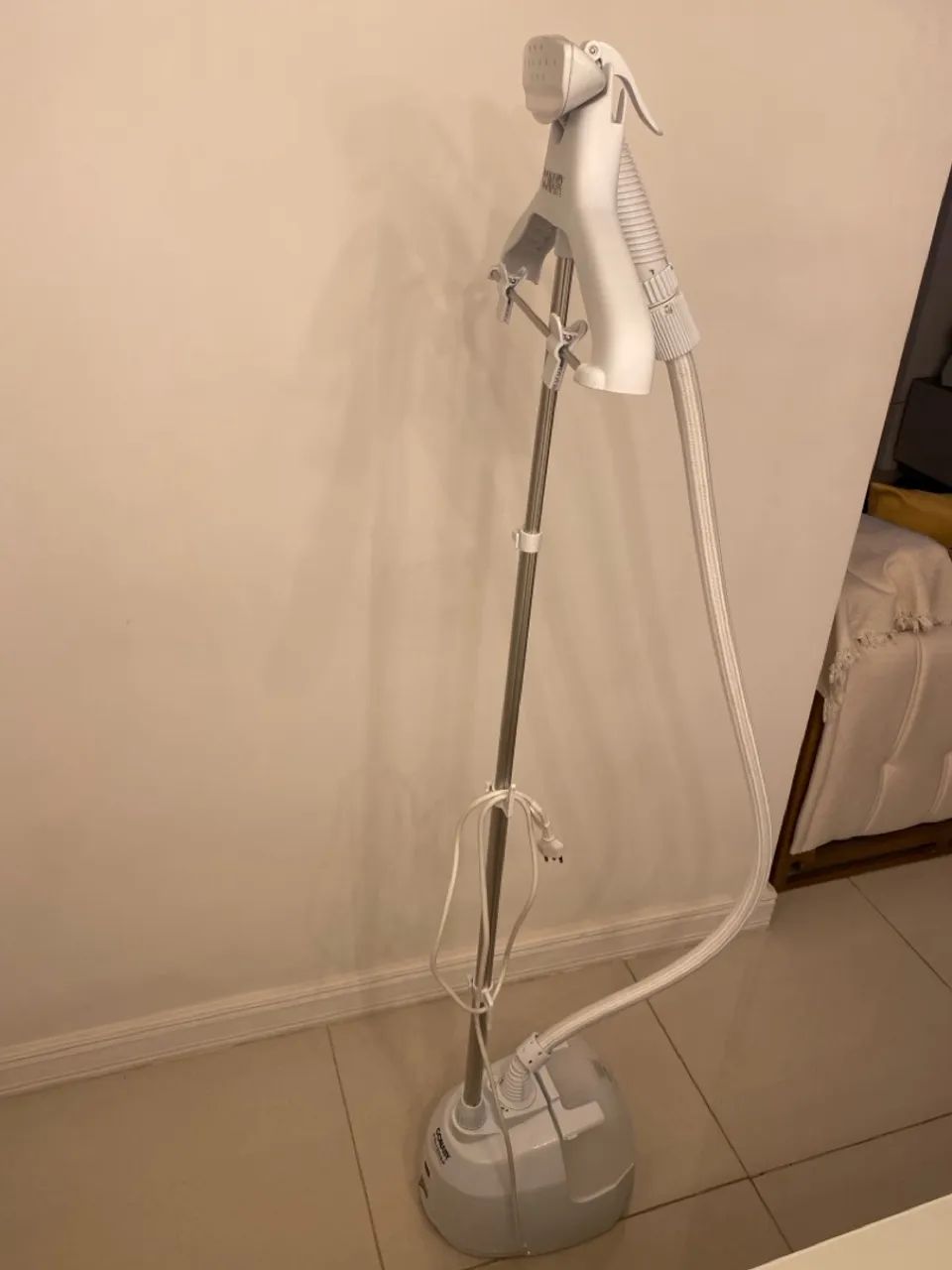 Ferro a vapor (vaporizador) Fast Touch Conair - Polishop  - Foto 5