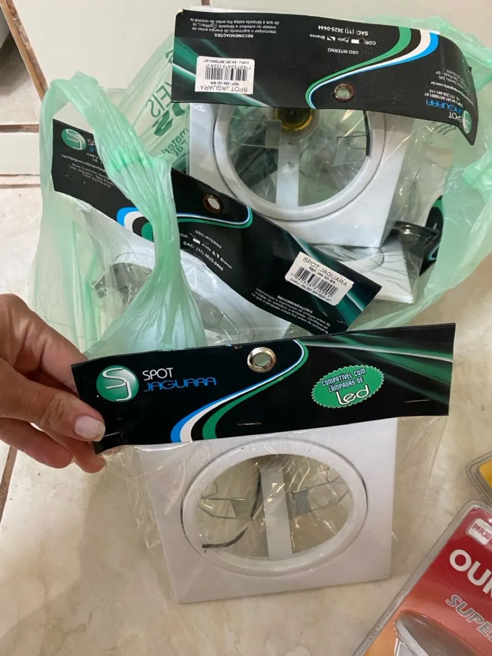 Spot Jaguar LED - Compatível com Lâmpadas LED - Foto 2