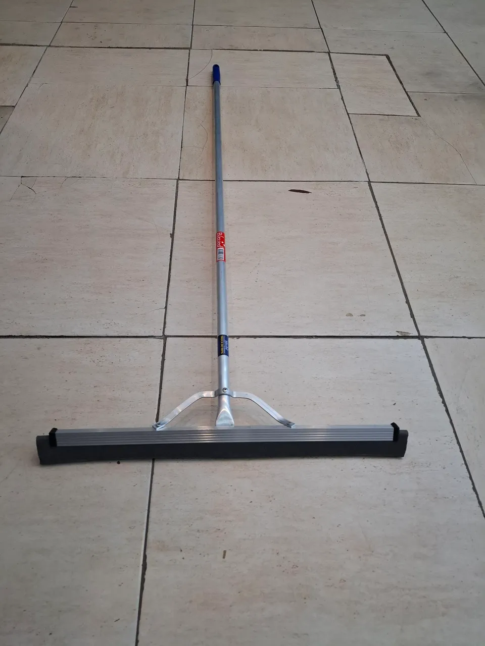 Rodo de Limpeza para Piso - Novo