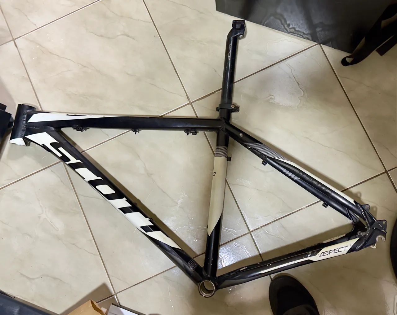 QUADRO SCOTT ASPECT 740 TAMANHO L 19  - Foto 2