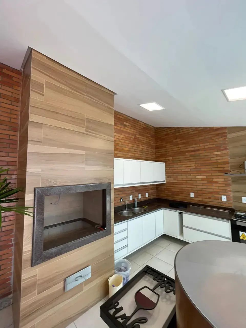 RENASCENCE, BELISSIMA CASA 100% MOBILIADA, COM 3 SUÍTES, PISCINA - Foto 13