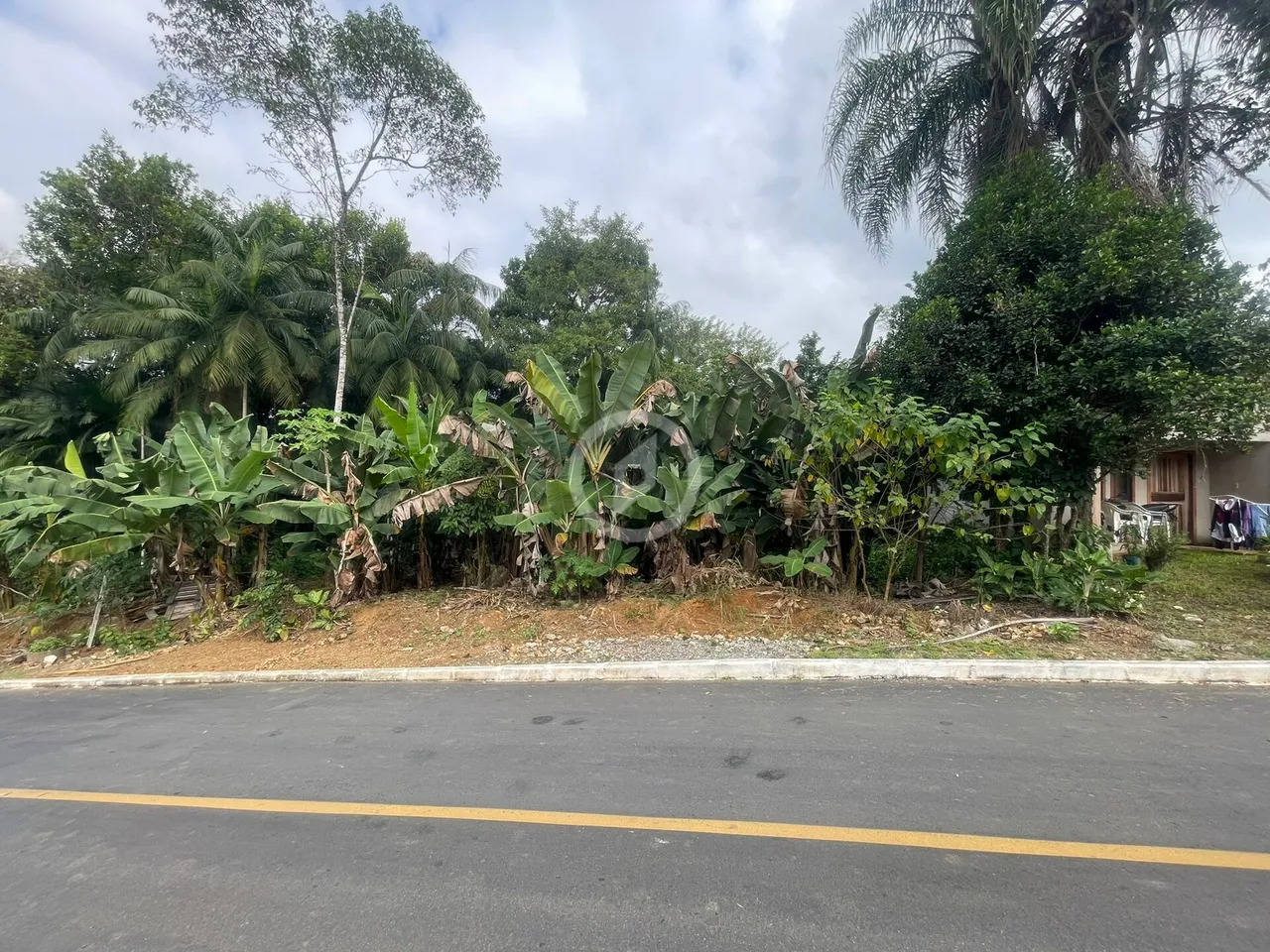 Terreno amplo proximo ao centro da cidade