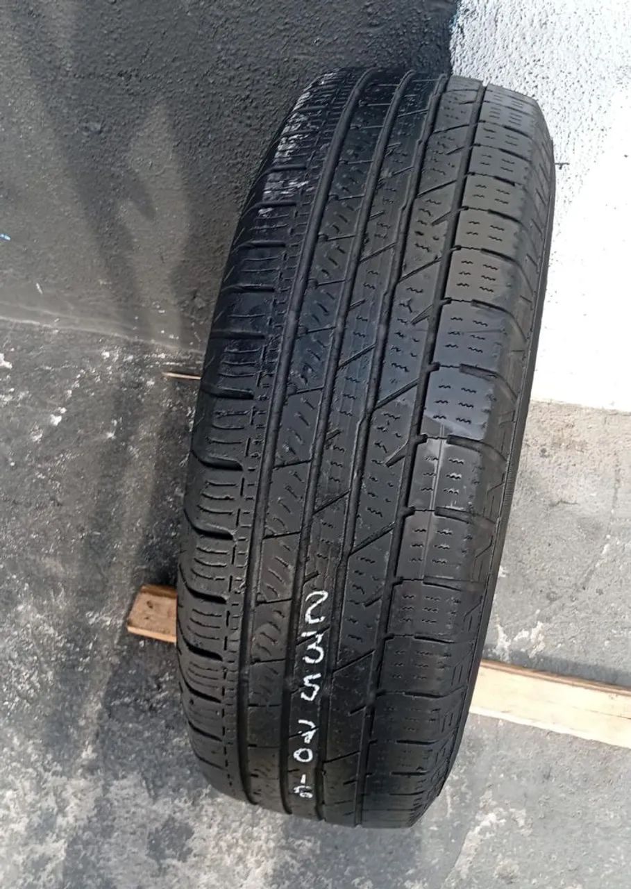 Pneu Continental 235/70 R16 semi-novo  - Foto 5