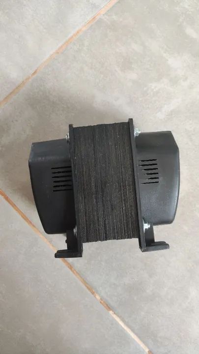 Transformador 110 para 220, 5.000 VA - Foto 2